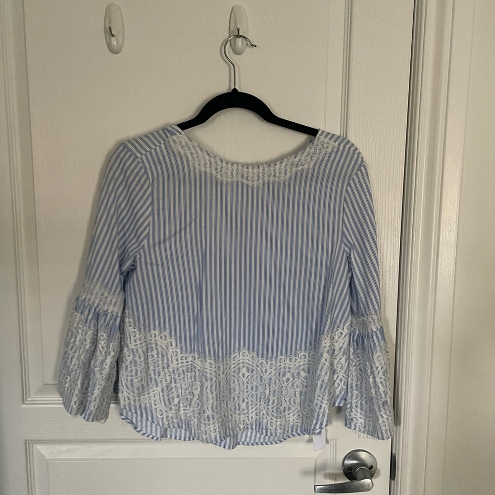 Lose fit top